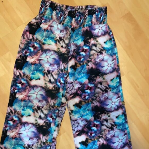 Studio 253 Floral Palazzo Pants Women size Small - Picture 2 of 10